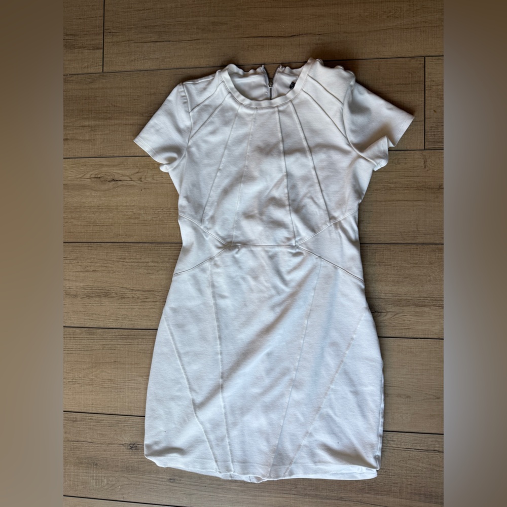 Elegant White Short Sleeve Dress